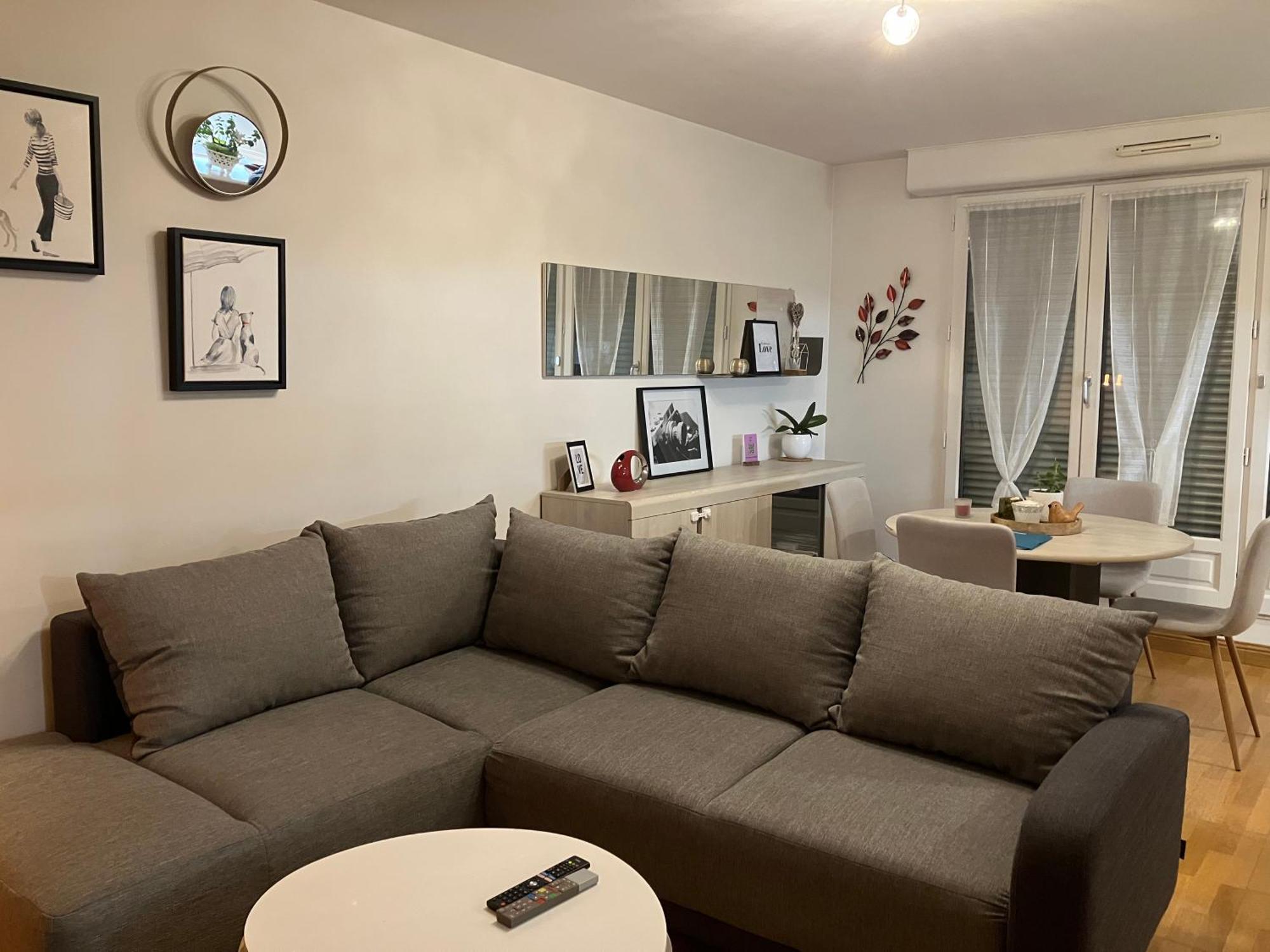 Appartement Avec Parking & Linge Inclus & Local Velos Blois Bagian luar foto