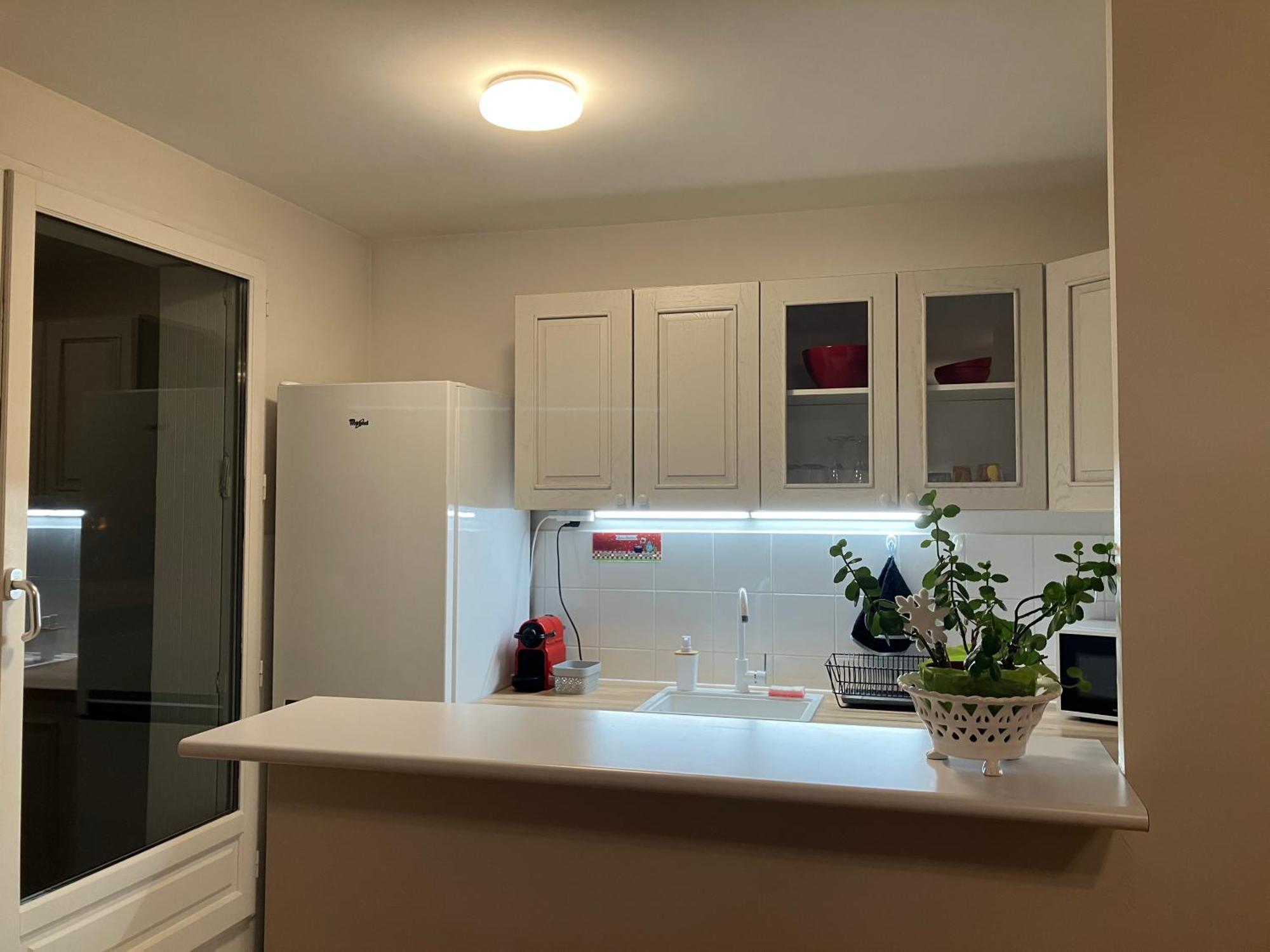 Appartement Avec Parking & Linge Inclus & Local Velos Blois Bagian luar foto